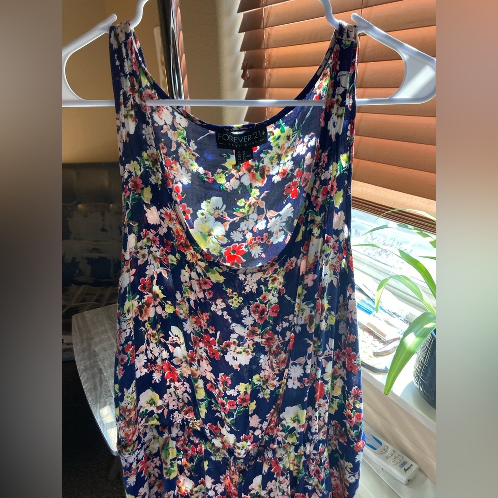 Vintage Floral Sleeveless Dress - Picture 3 of 7